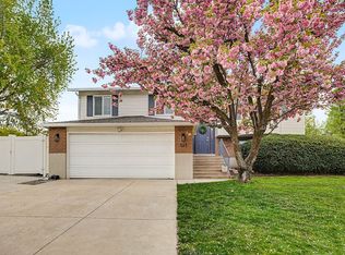 523 Mountain View Rd, Centerville, UT 84014