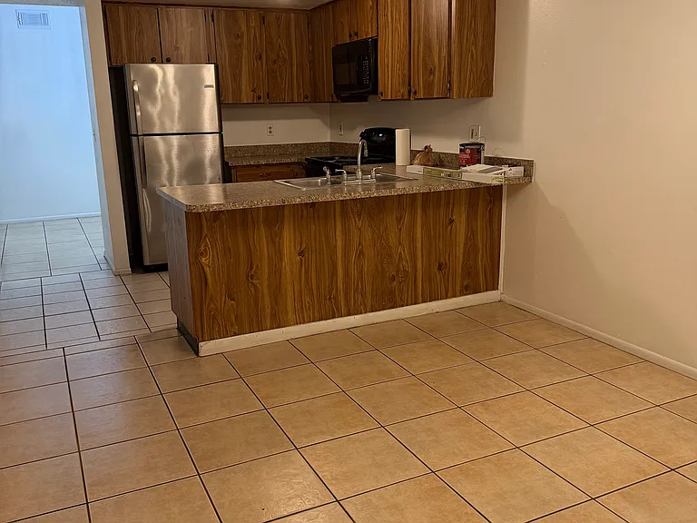 7502 Woodland Oaks Ct — Photo 3