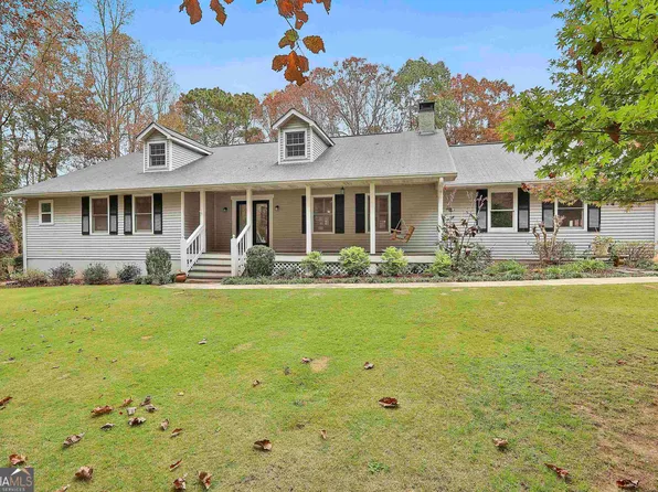 711 Minix Rd, Sharpsburg, GA 30277