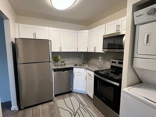 Towson Crossing Apartment Homes Photo 1