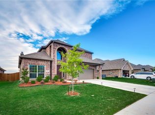 629 Peach Ln, Burleson, TX 76028