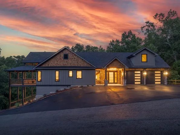 44 Staurolite Mountain Rd, Blue Ridge, GA 30513