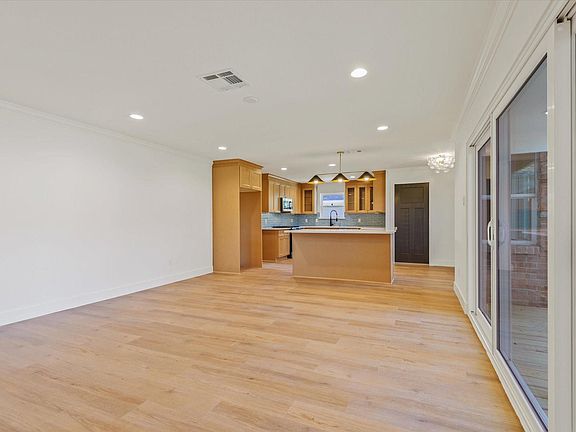 5th image of 5258 Willowbend Blvd