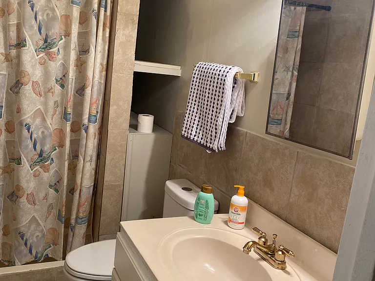 811 Pineland Dr — Photo 13