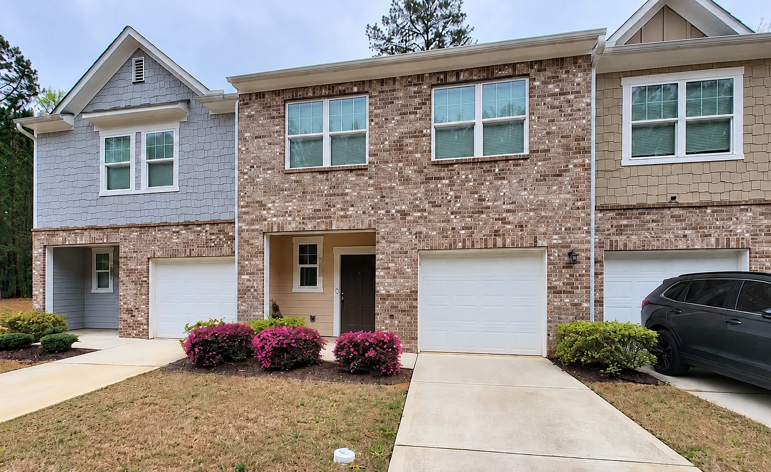 3025 Tarian Way - 1 — Photo 1
