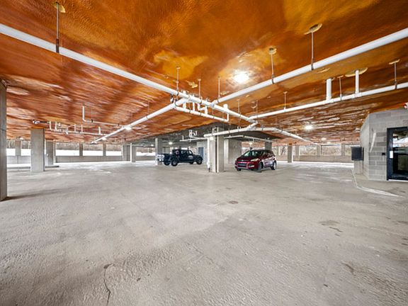 4th image of 1031 Zorn Ave #107