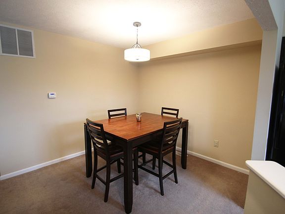 5th image of 520 Waterfront Pl