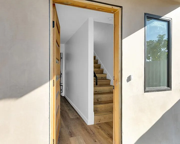 Best Priced Luxury 4 & 5 Bed Townhomes in Mid-City! — Photo 13