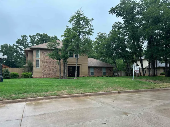 2001 Kingsbury Rd, Duncan, OK 73533