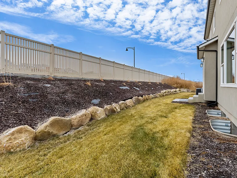 3559 S Garibaldi Way — Photo 39