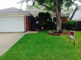 4120 Meadow Park Dr, Arlington, TX 76017