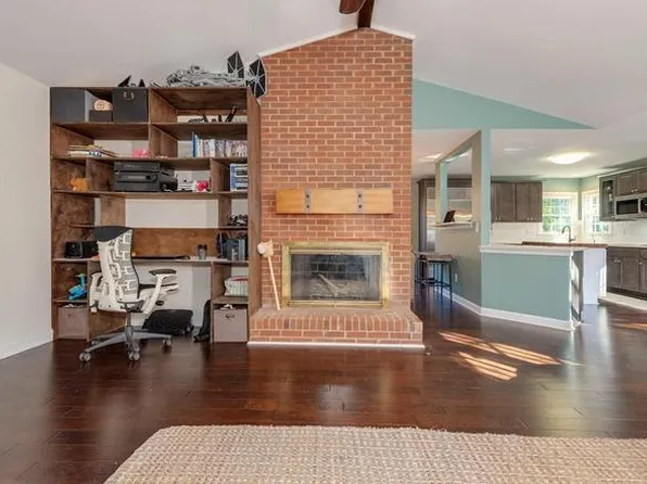 9901 Elm Creek Ln, Charlotte, NC 28277