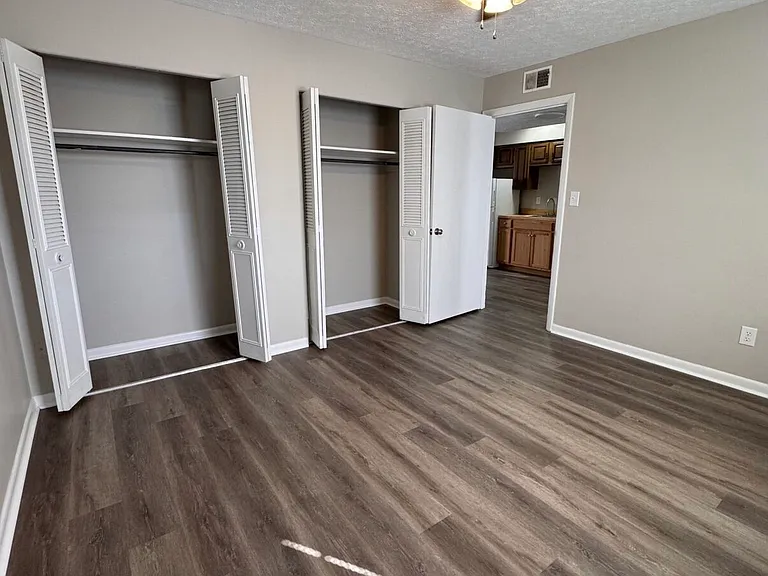 4818 S 3rd St #2 — Photo 8