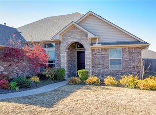 6100 Ironwood Ln, Fort Smith, AR 72916