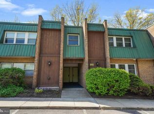 109 Meadowview Ln, Mont Clare, PA 19453