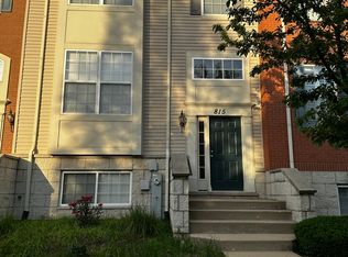 815 Brodhead Dr, Aurora, IL 60504
