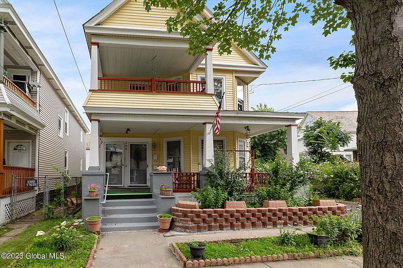 3rd image of 205 Elmer Avenue