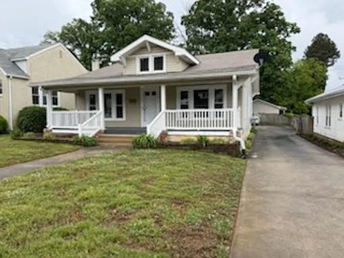 1007 Sunset Ave Photo 1