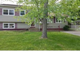 208 W Beach Rd, Williamstown, NJ 08094