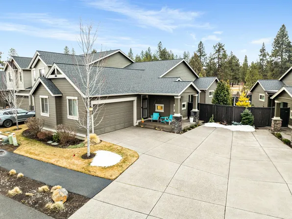 60499 Hedgewood Ln, Bend, OR 97702
