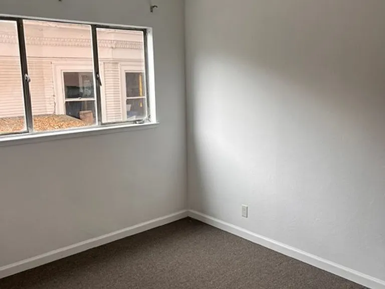 252 Acton Pl — Photo 9