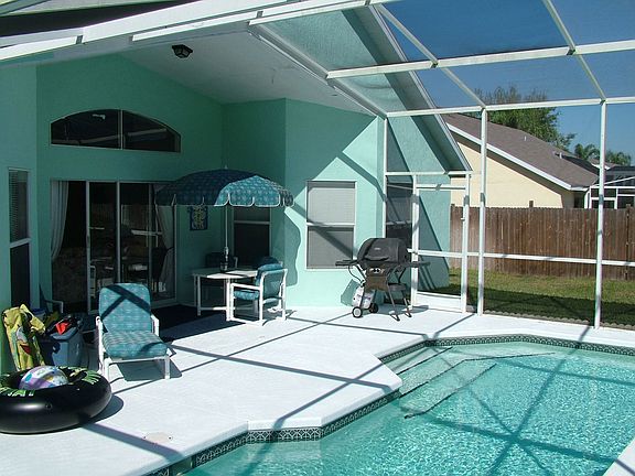 Deck & Lanai