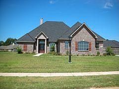 1st image of 206 Cherry Blossom Ln