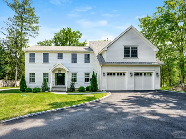 233 Tokeneke Road, Darien, CT 06820