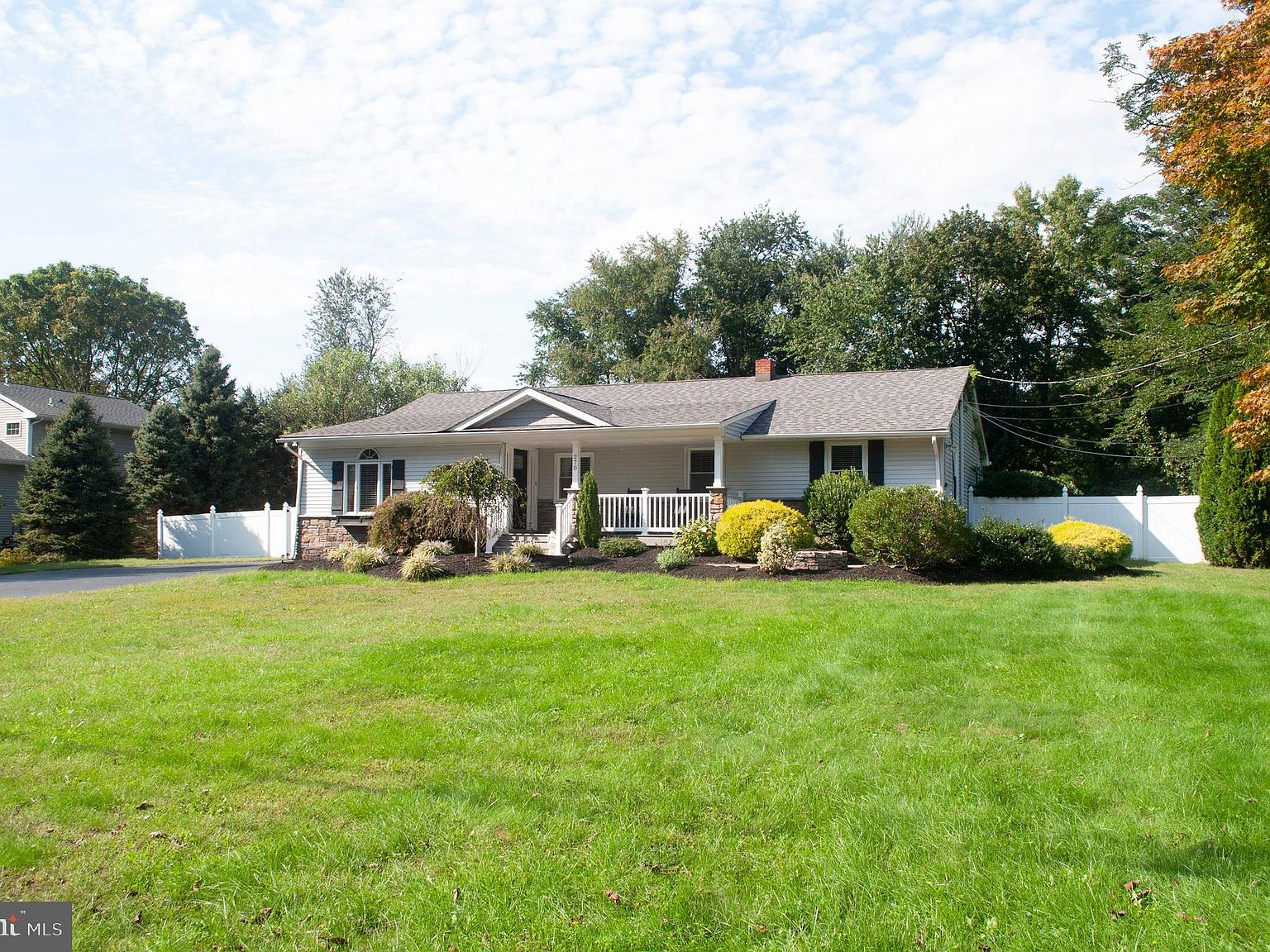 270 Edgebrook Rd, Robbinsville, NJ 08691 Zillow