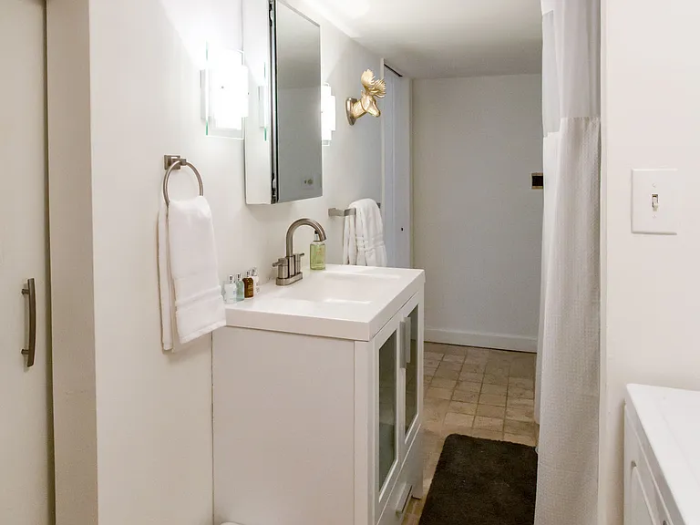 524 Seminole Ave NE — Photo 59