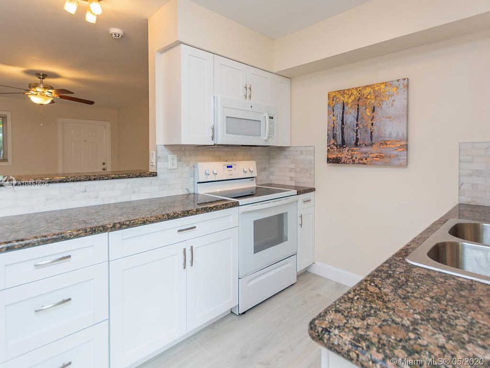 1st image of 1512 NW 1st Ave #2