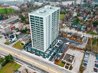 741 King St W #1807, Kitchener, ON N2G1E3