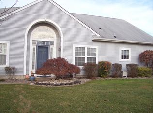 28 Lorenzo Rd, Manchester, NJ 08759