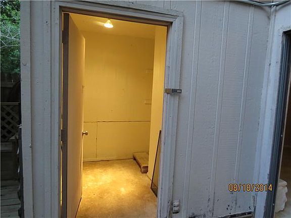 4th image of 8201 NW 23rd St