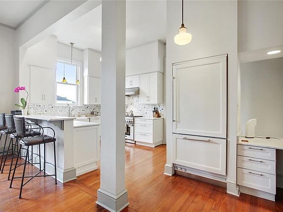 5th image of 1321 Napoleon Ave