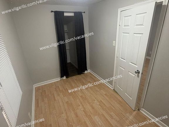4th image of 5006 Magoun Ave #1F