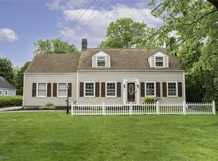 6911 Brookside Rd, Independence, OH 44131