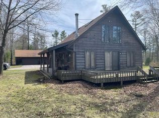 12631 E McComb Lake Rd, Mountain, WI 54149
