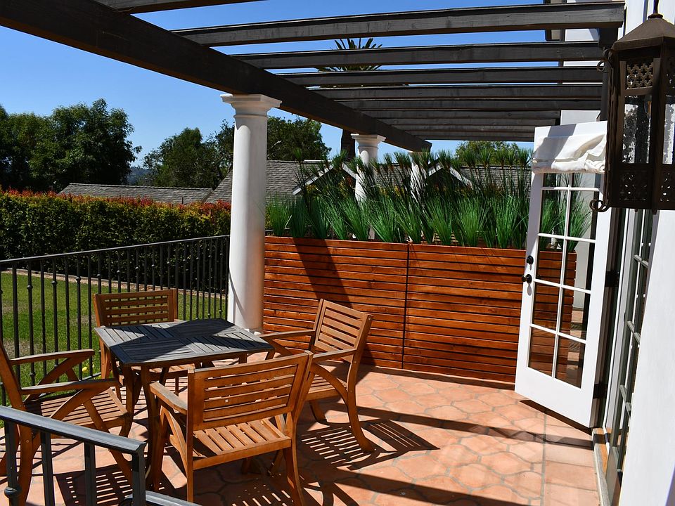 1st image of 22 E Los Olivos St