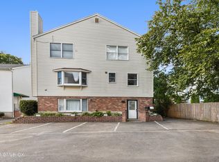 40 Homestead Ln #A, Greenwich, CT 06831