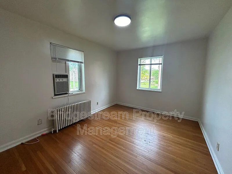 1 bed, 1.0 bath, 700 sqft, $725 — Photo 4