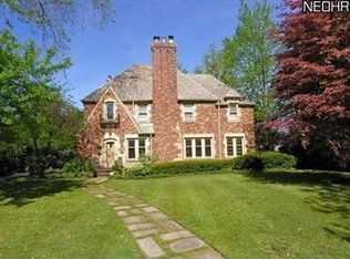 2736 Shelley Rd, Shaker Heights, OH 44122