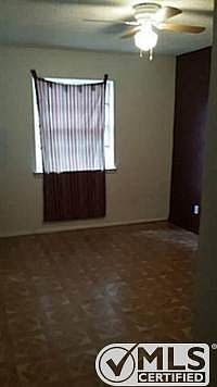 4th image of 540 Woodmont Dr