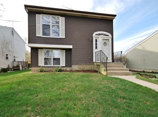 884 Manchester Crse, Geneva, IL 60134