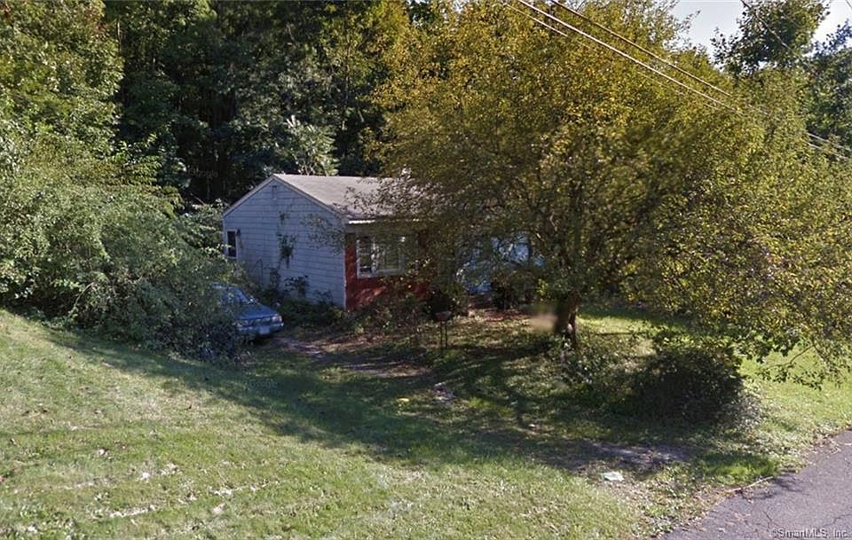 1st image of 4 Waterhorse Brook Dr
