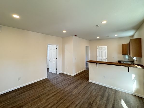 20 Marion St #3