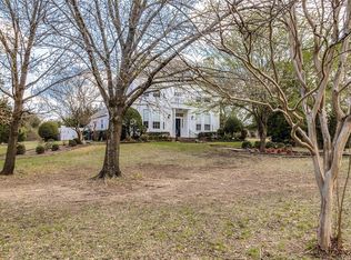 101 Ridgeway Dr, Ovilla, TX 75154