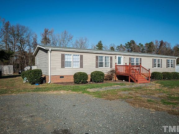 2nd image of 2675 Ashewood Dr
