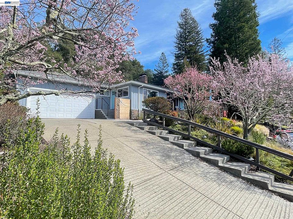 1st image of 275 Orchard Rd