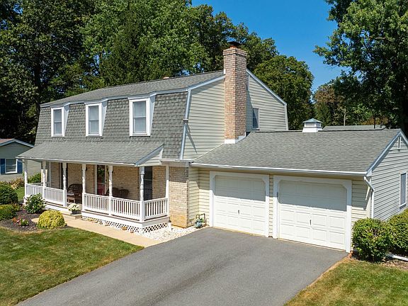 2nd image of 6 Oxford Ct